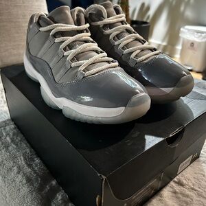 Jordanq 11 Cool Grey Low sz9.5